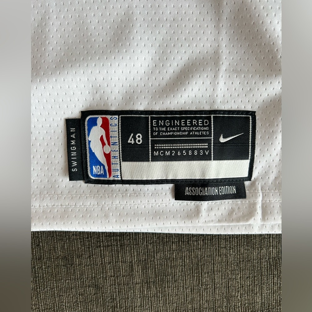 Nike Devin Booker Phoenix Suns Swingman Jersey Association Edition Men’s Sz: L - Picture 4 of 7